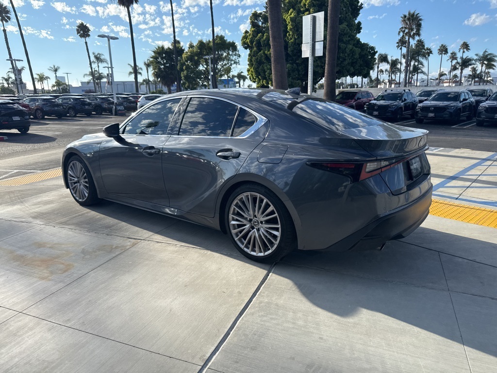 2024 Lexus IS 300 photo 18