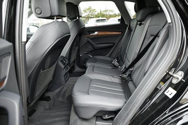 2023 Audi Q5 40 Premium photo 23