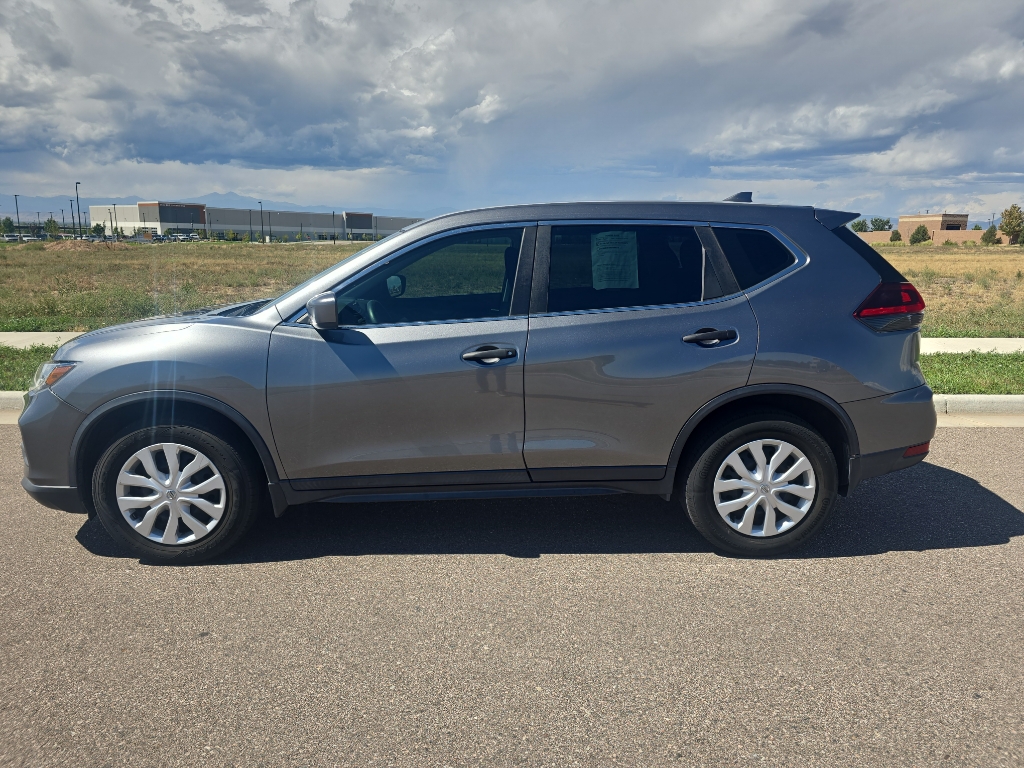 2020 Nissan Rogue S photo 2