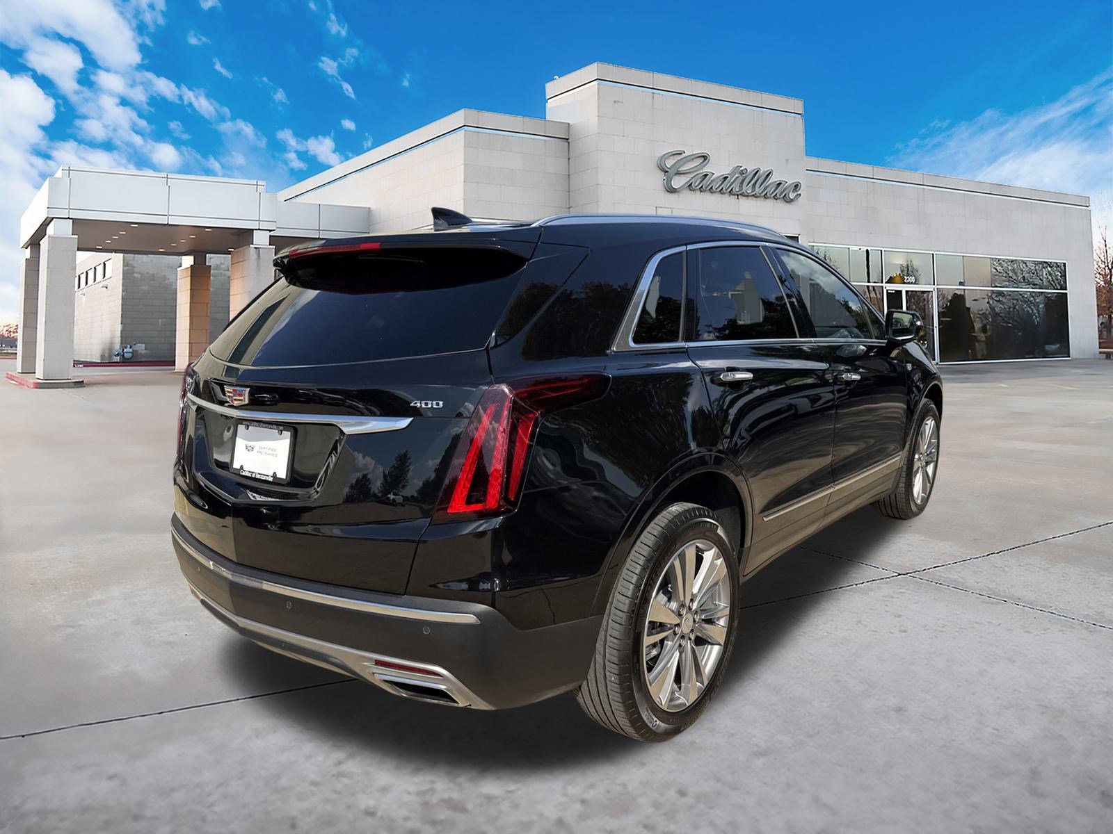2025 Cadillac XT5 Premium Luxury photo 3