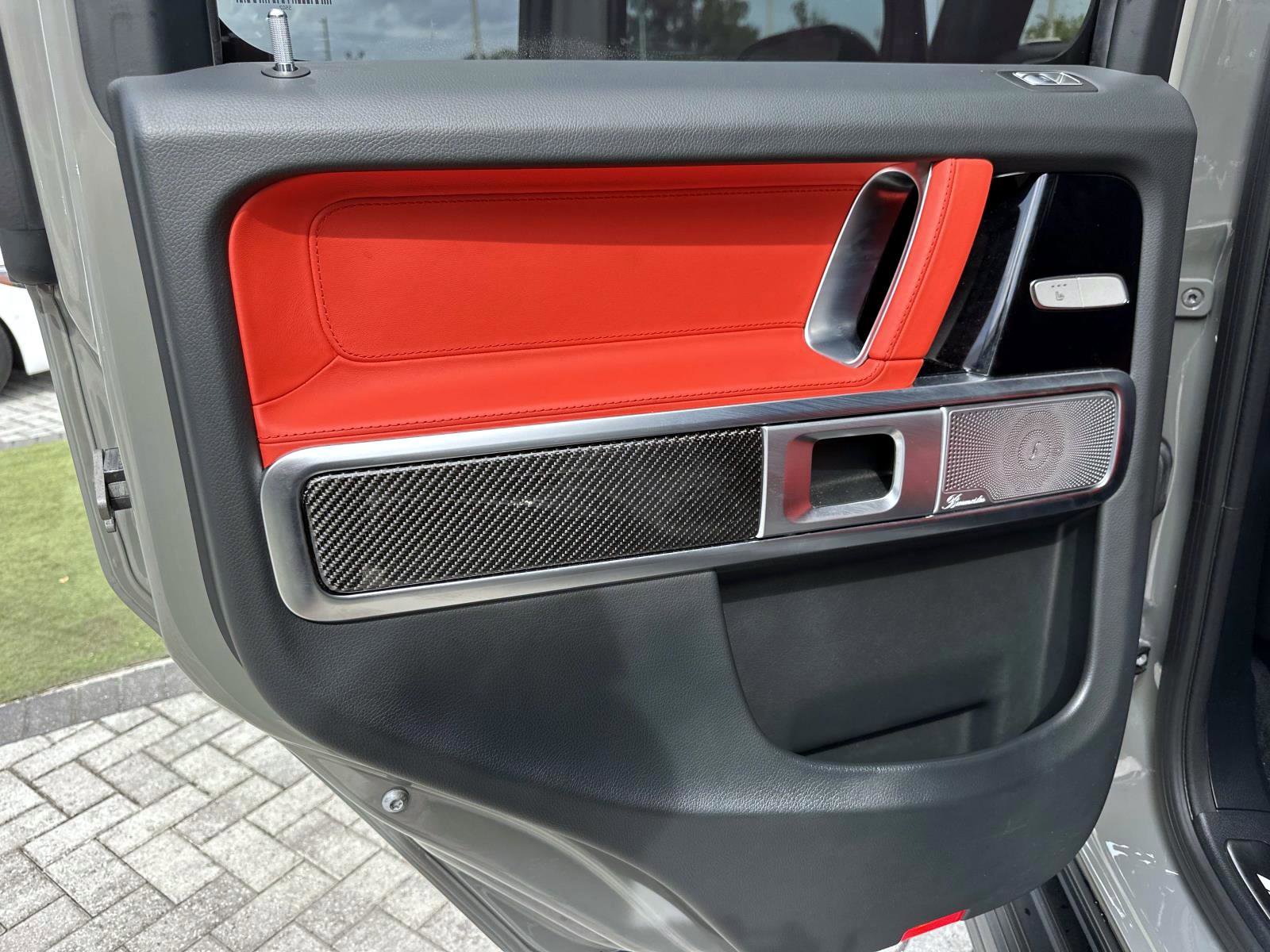 2025 Mercedes Benz G 63 AMG photo 10