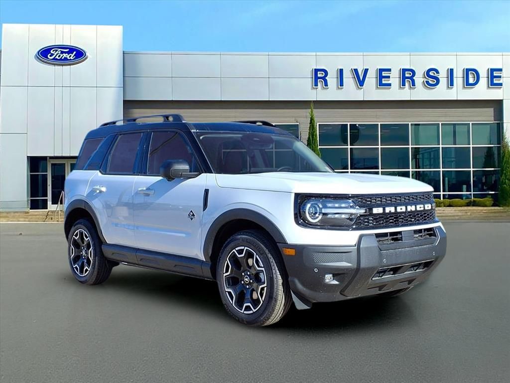 2025 Ford Bronco Sport Outer Banks's photo