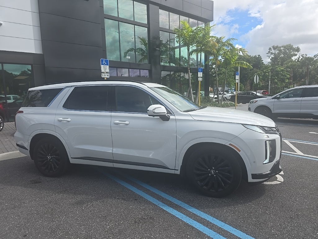 2024 Hyundai Palisade Calligraphy photo 3