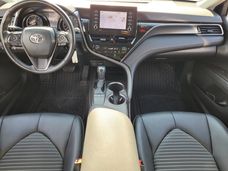 2023 Toyota Camry SE photo 6