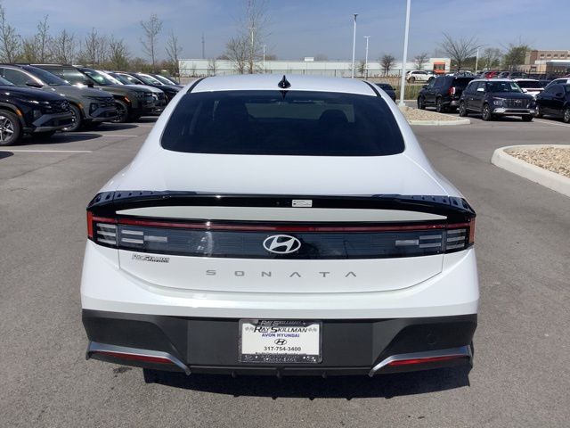 2025 Hyundai Sonata SE photo 6