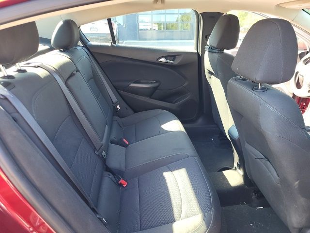 2018 Chevrolet Cruze LT photo 10