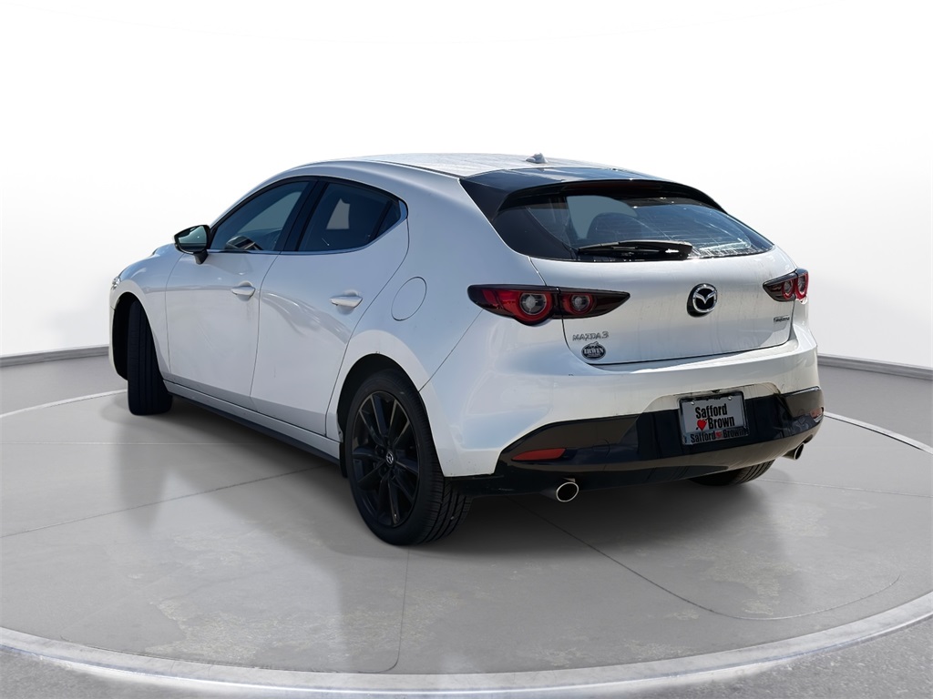 2022 Mazda Mazda3 Premium photo 3