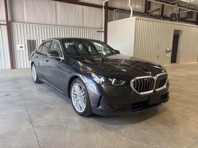2024 Bmw 530i xDrive photo 2
