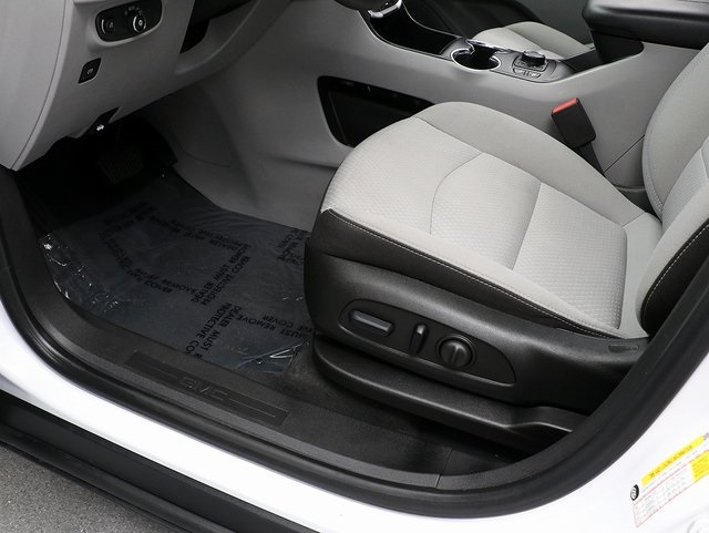 2023 Gmc Terrain SLE photo 22