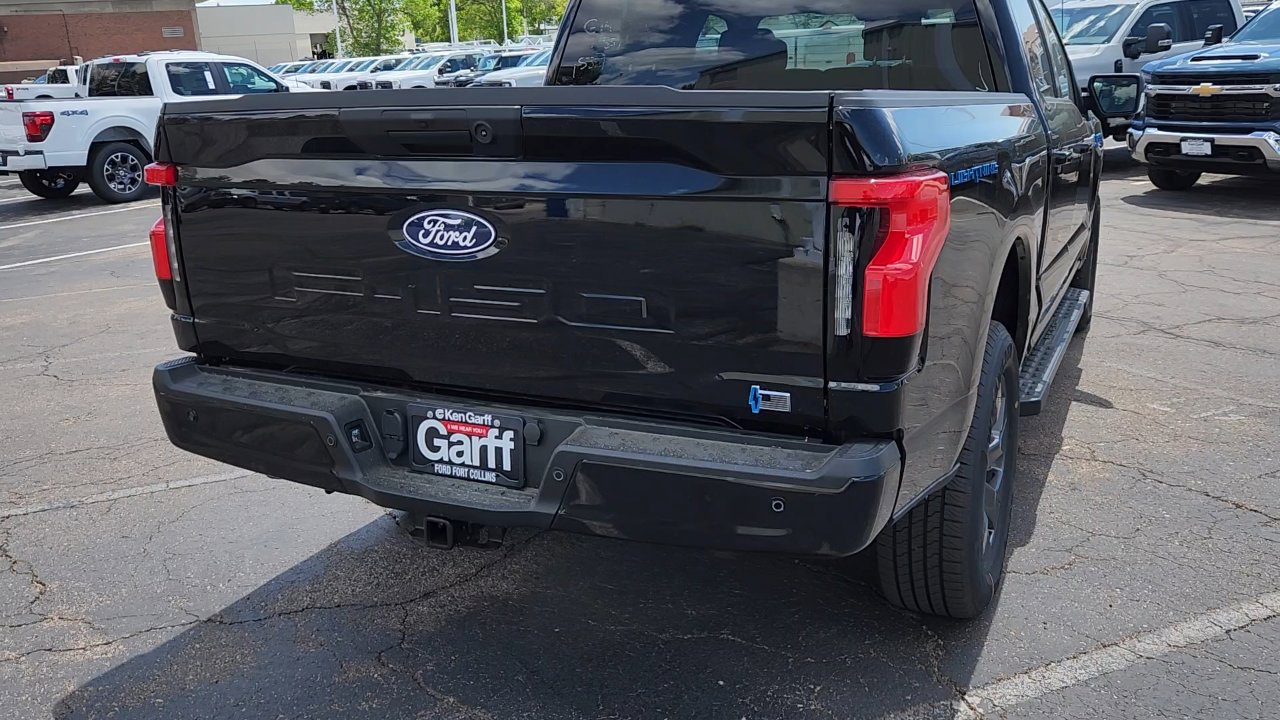 2025 Ford F-150 Lightning photo 25