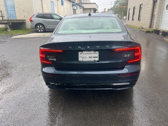 2024 Volvo S60 B5 Core photo 10