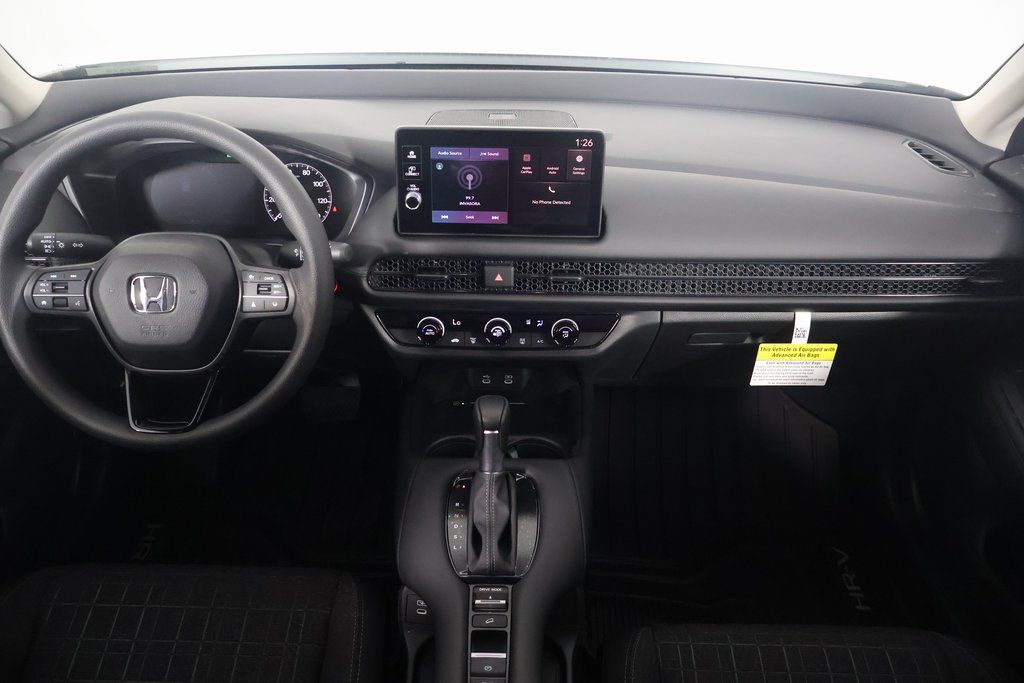2026 Honda HR-V LX photo 4