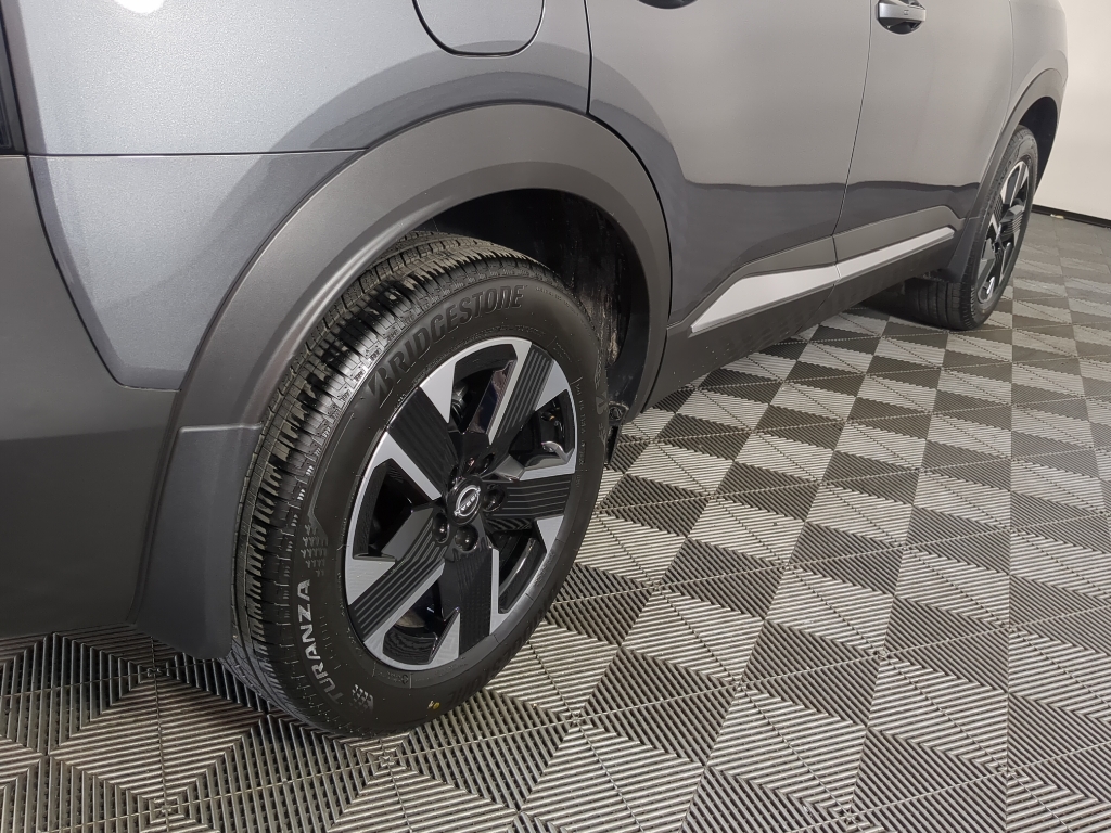 2026 Nissan Kicks SV photo 4