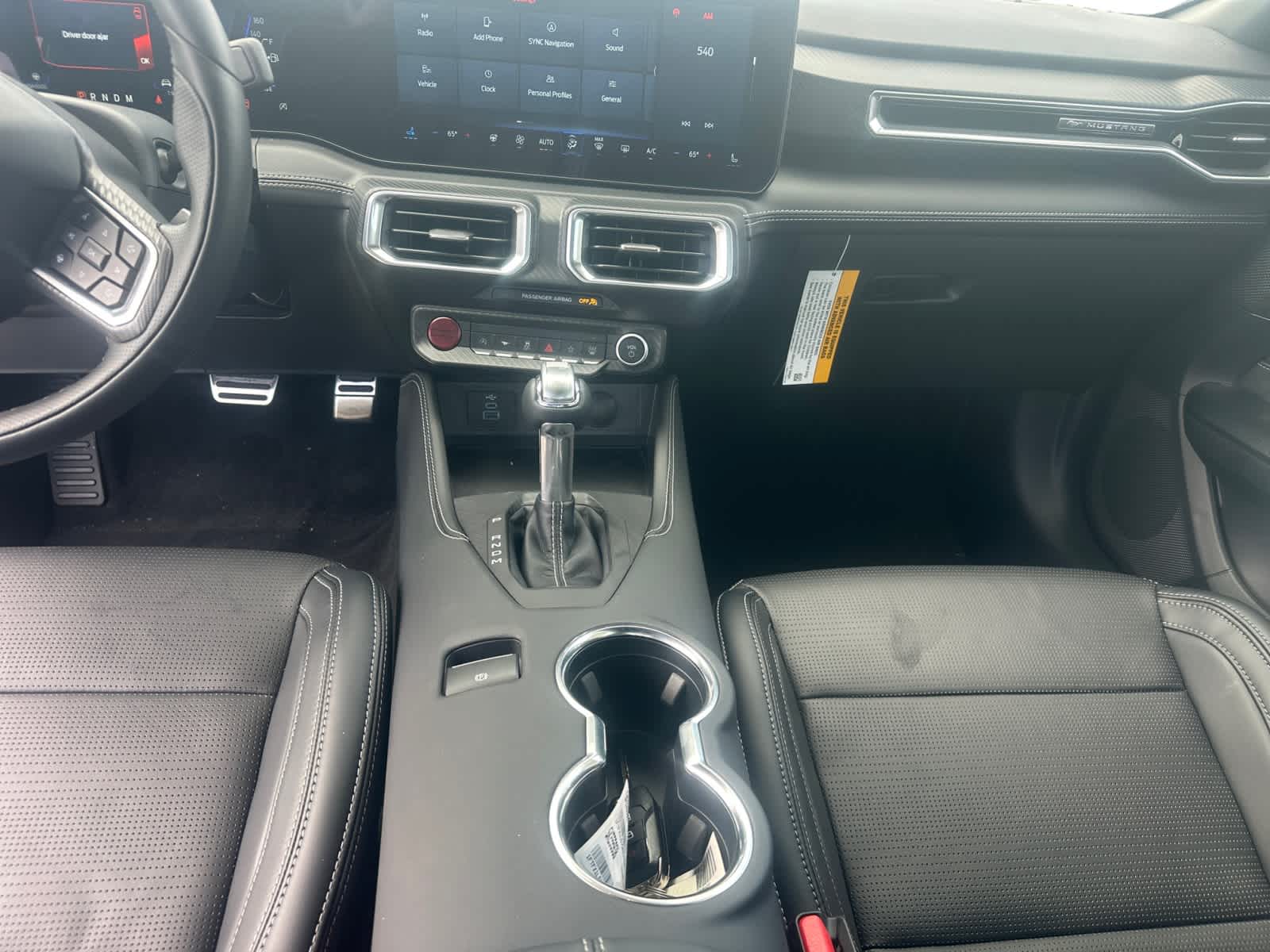 2025 Ford Mustang GT Premium photo 12