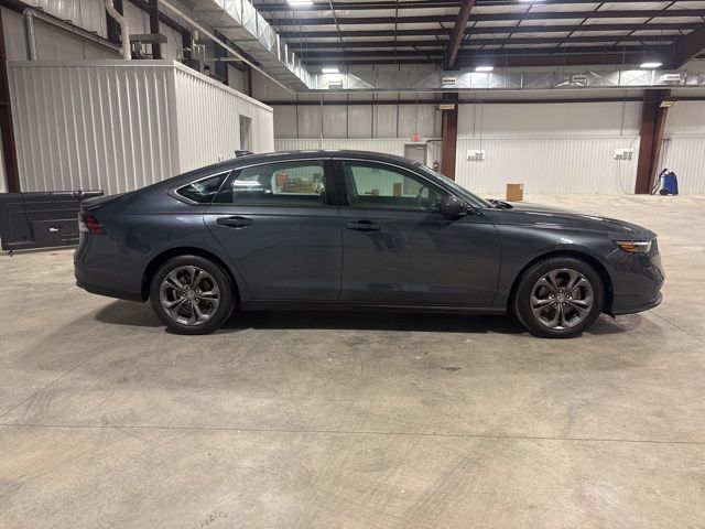 2024 Honda Accord EX's photo