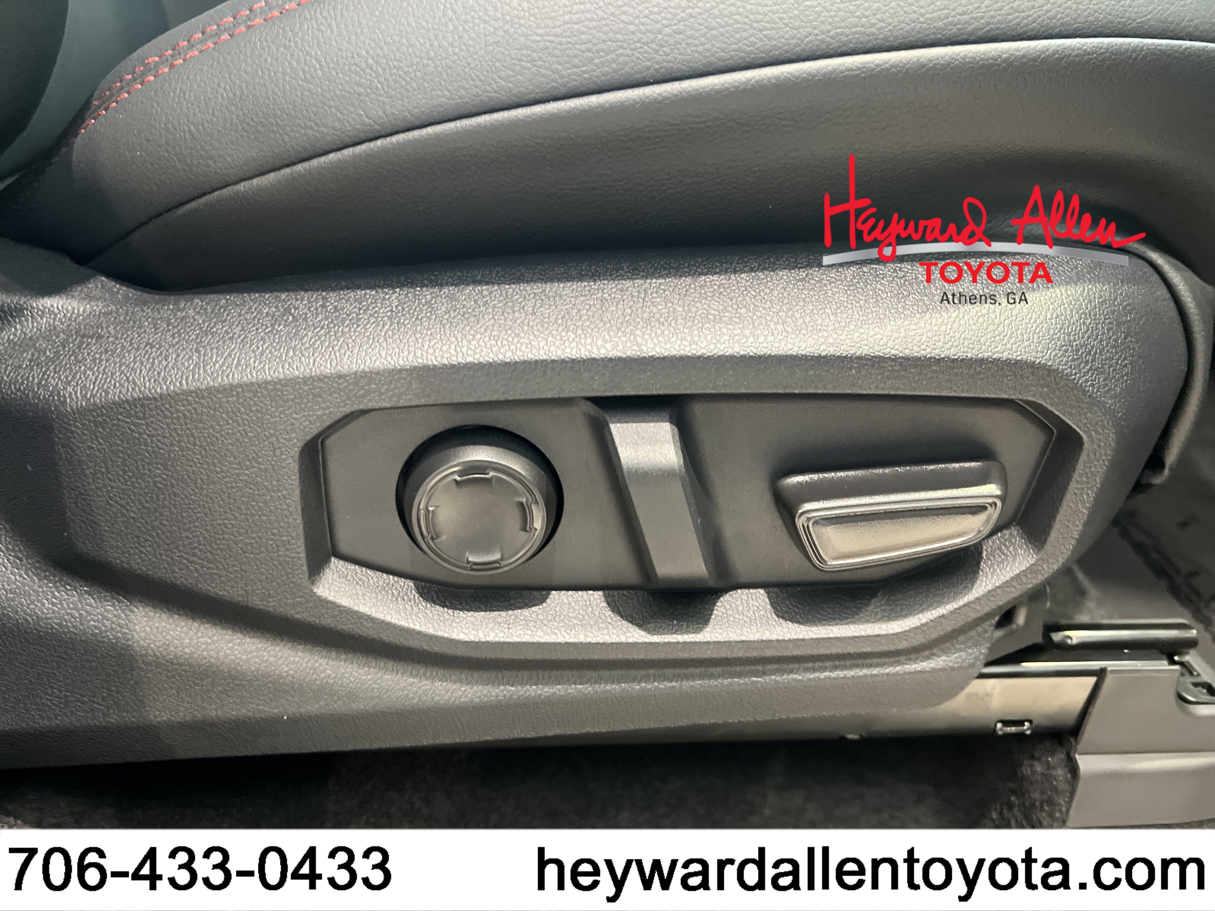 2025 Toyota Tacoma TRD Pro's photo