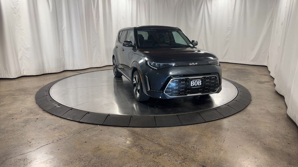 2025 Kia Soul GT-Line photo 4
