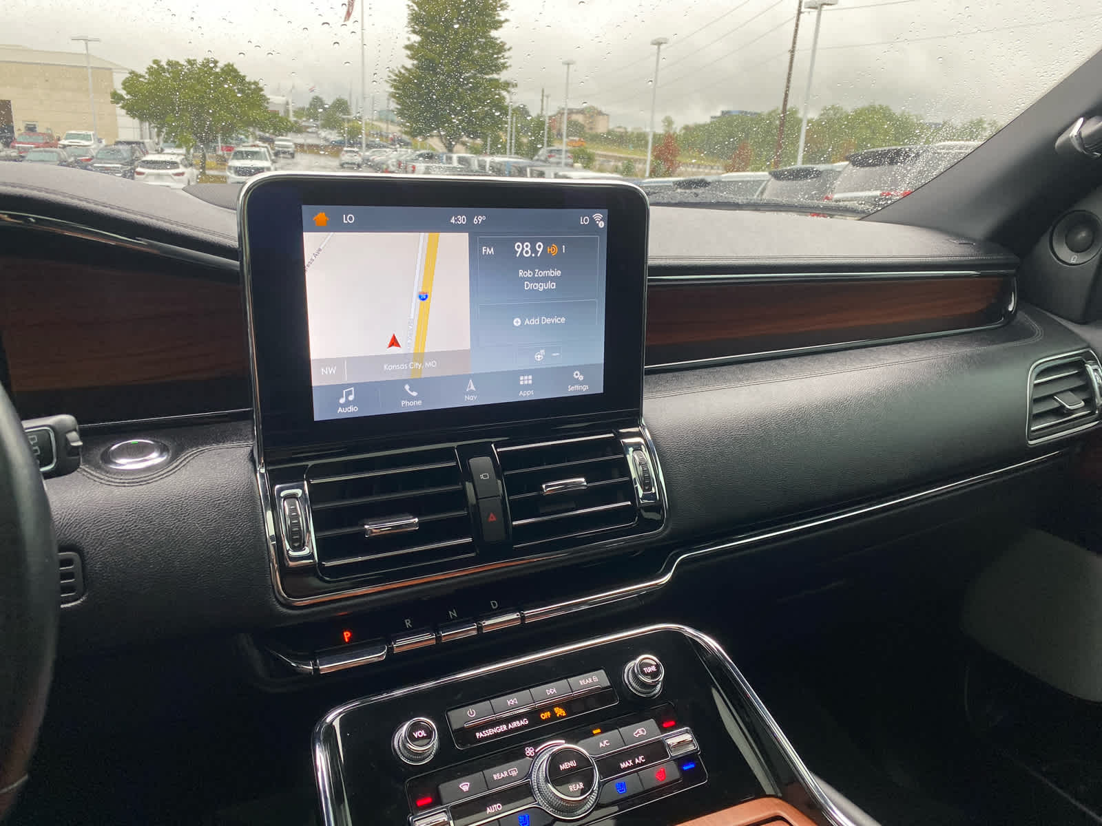 2019 Lincoln Navigator Reserve photo 17