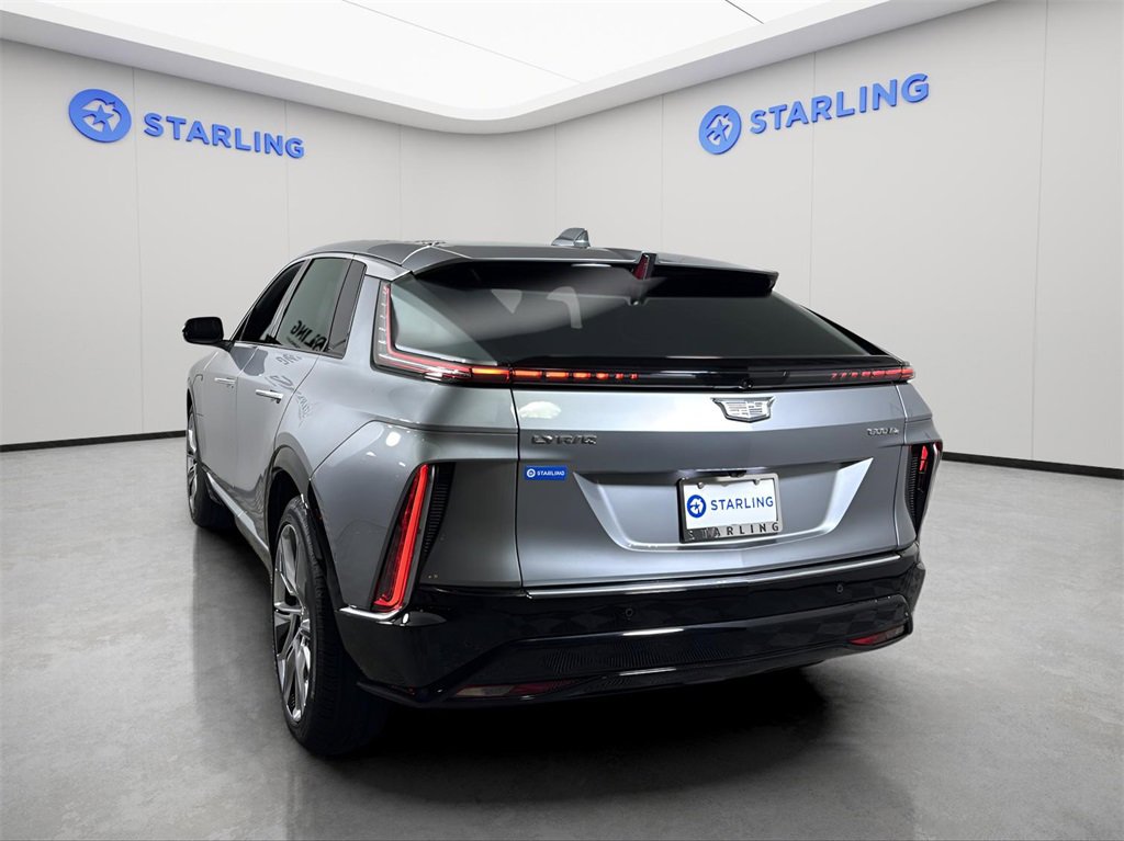 2024 Cadillac Lyriq Luxury photo 6