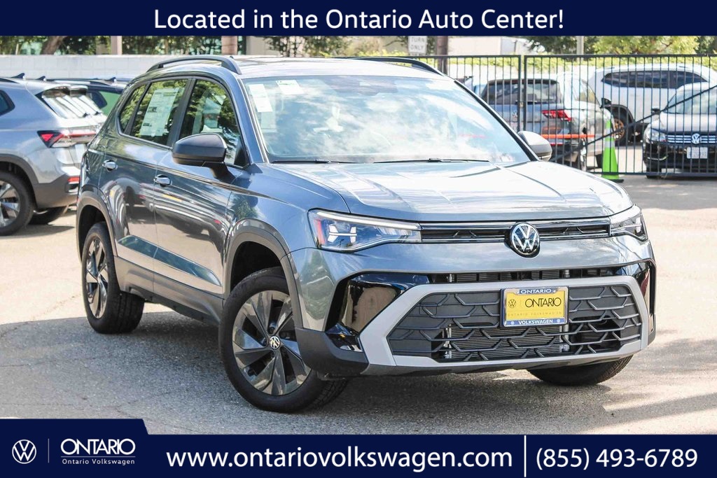 2025 Volkswagen Taos S's photo