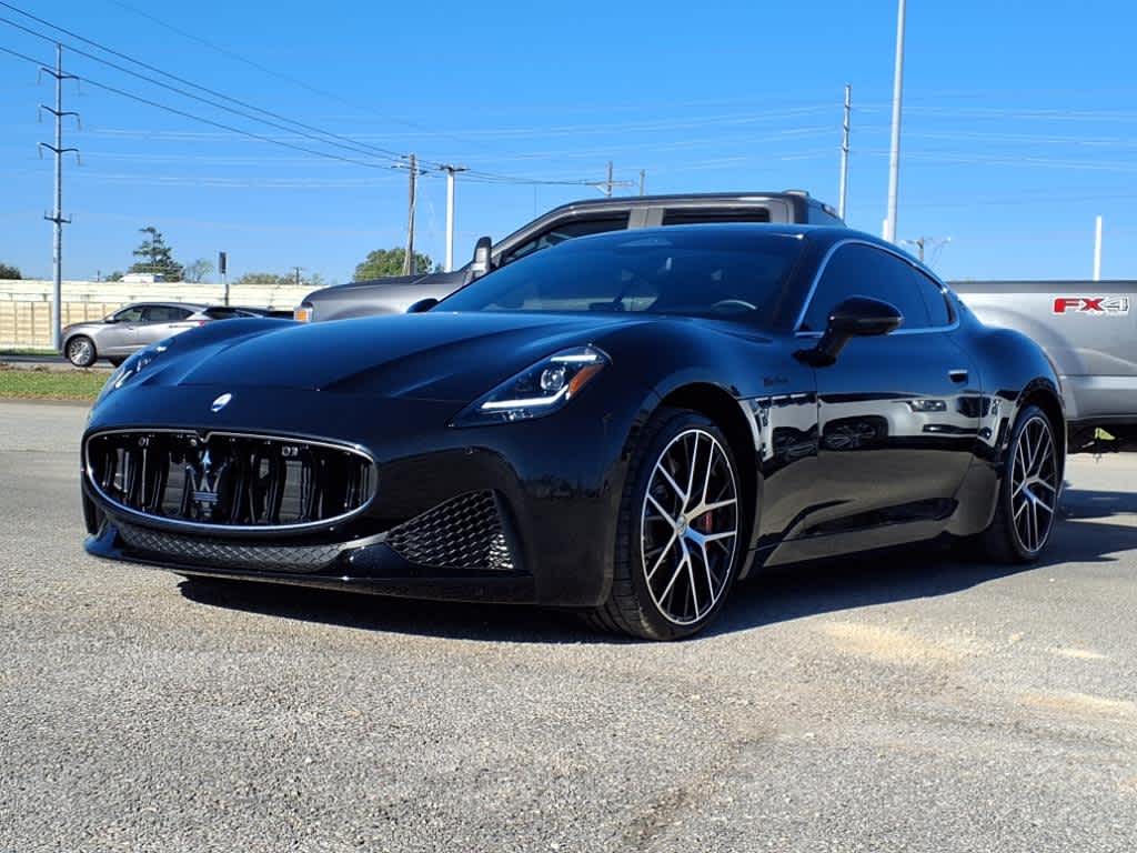2024 Maserati Granturismo Modena photo 2