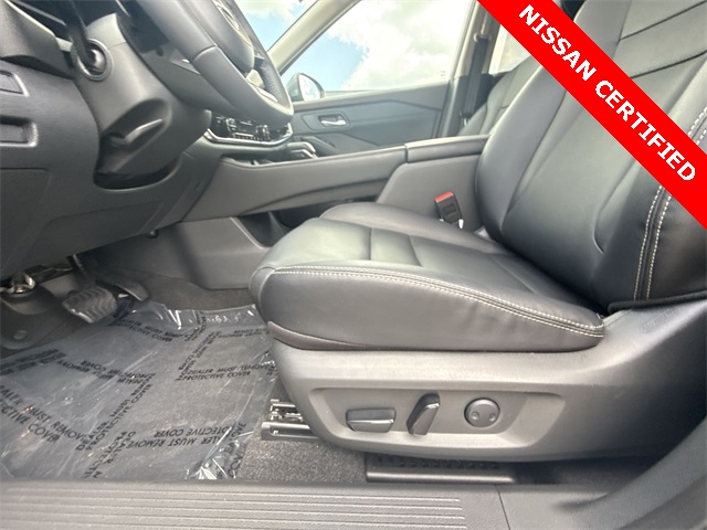2023 Nissan Rogue SL photo 10