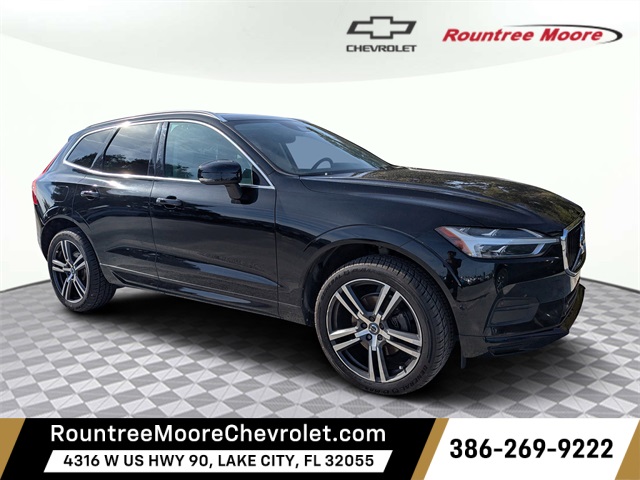 2019 Volvo XC60 Momentum's photo