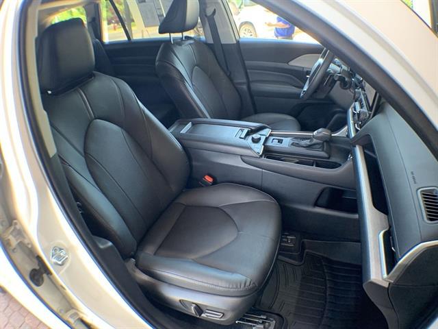 2024 Toyota Grand Highlander Platinum photo 23