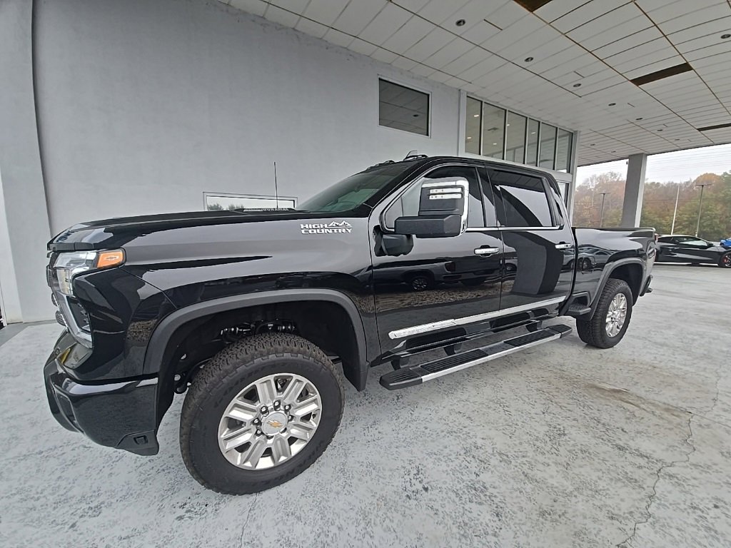 2025 Chevrolet Silverado 2500HD High Country's photo