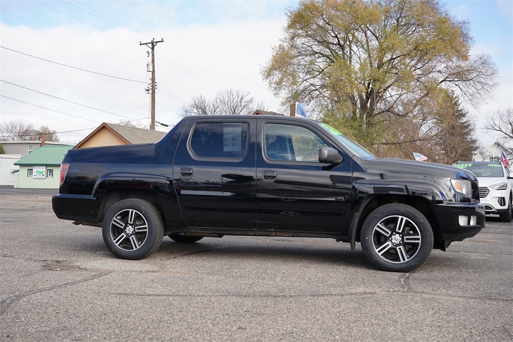 2013 Honda Ridgeline Sport photo 2
