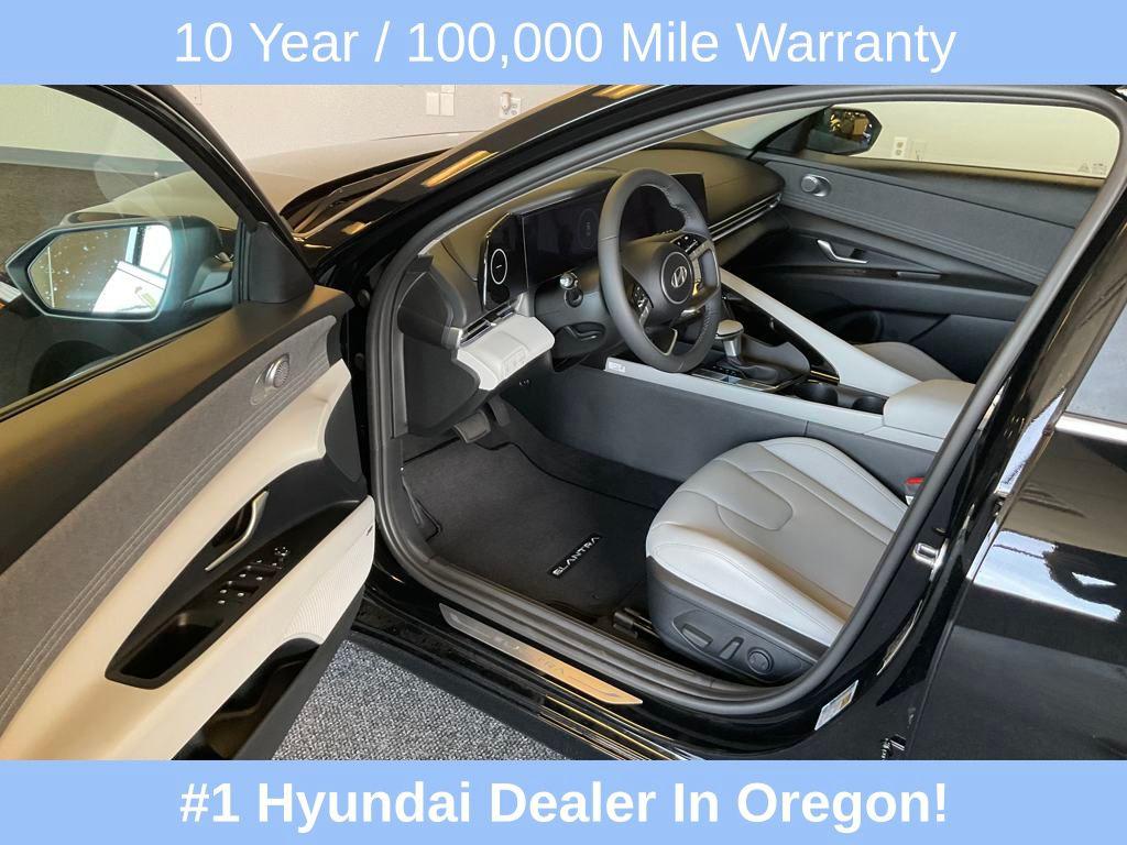 2025 Hyundai Elantra Hybrid Limited photo 9