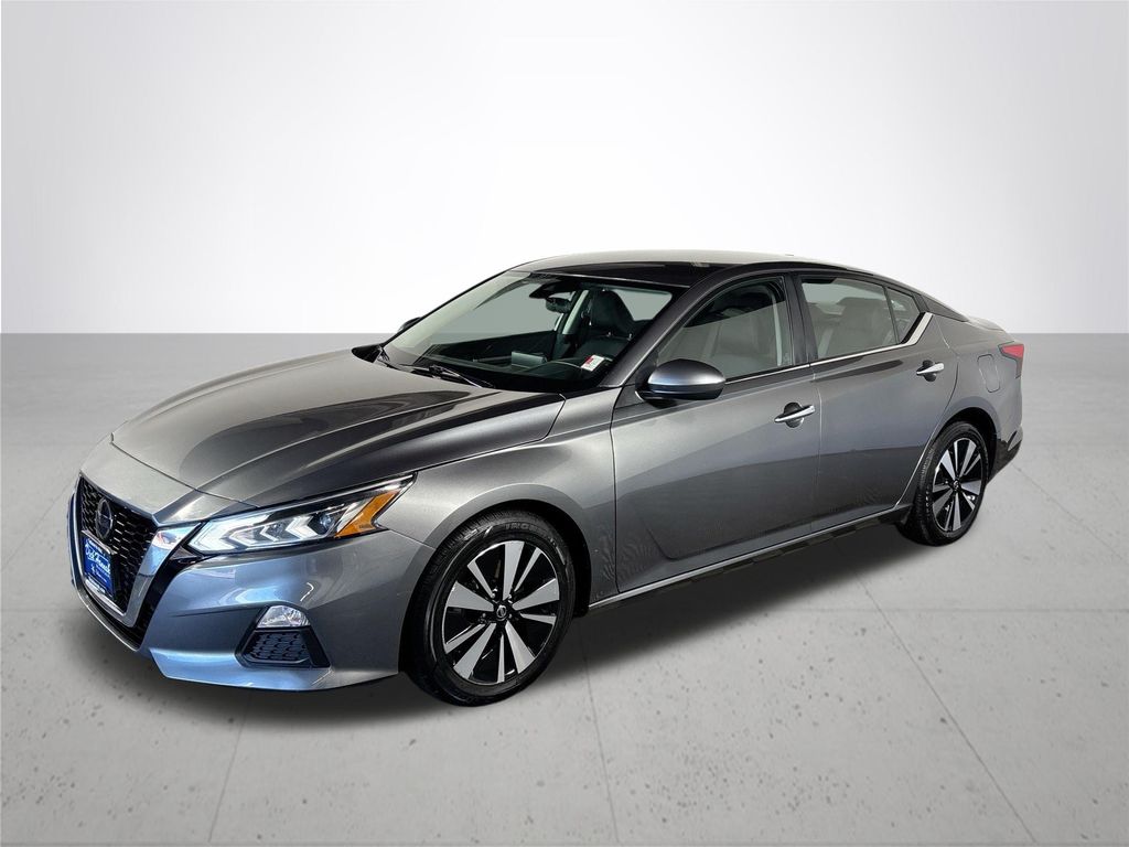 2022 Nissan Altima 2.5 SV photo 2