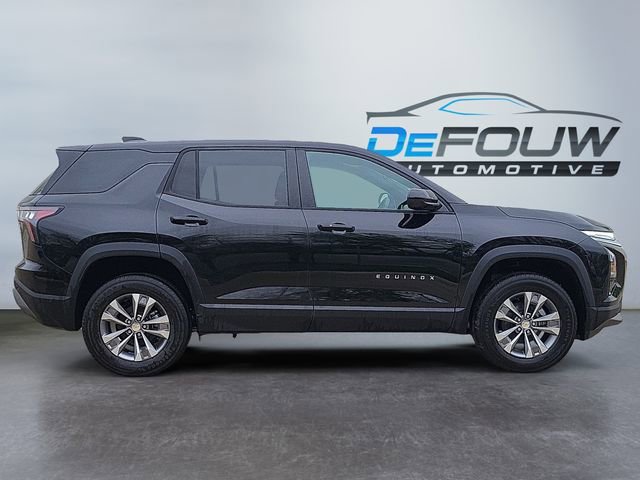 2026 Chevrolet Equinox photo 2