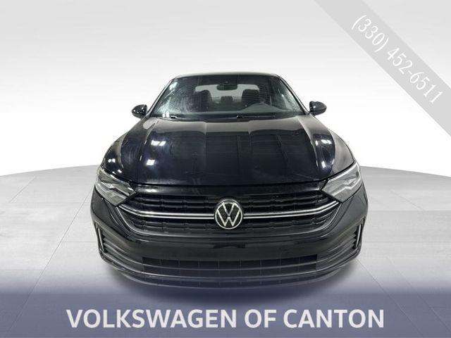 2023 Volkswagen Jetta Sport's photo