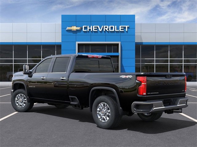 2025 Chevrolet Silverado 3500HD LTZ photo 3