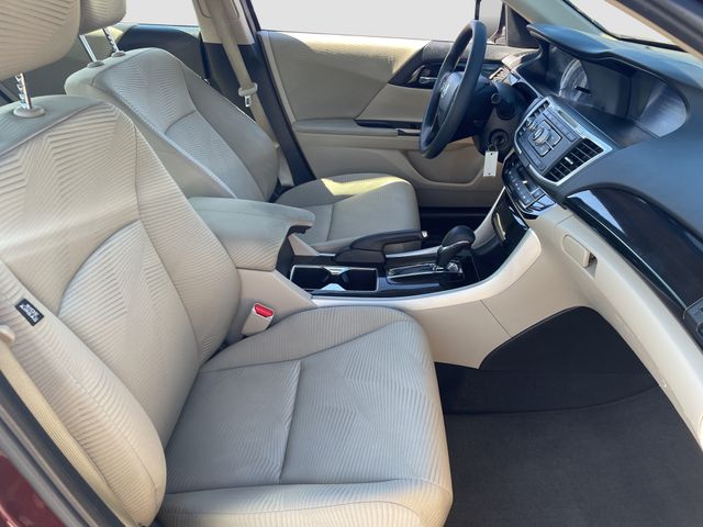 2016 Honda Accord LX photo 16