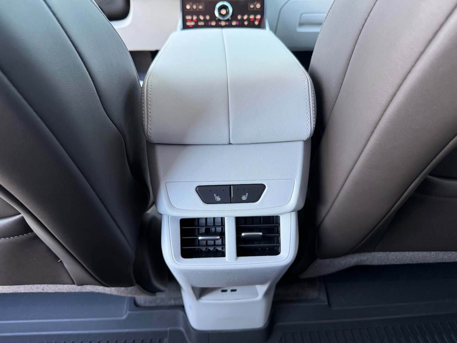 2026 Gmc Terrain Denali photo 12