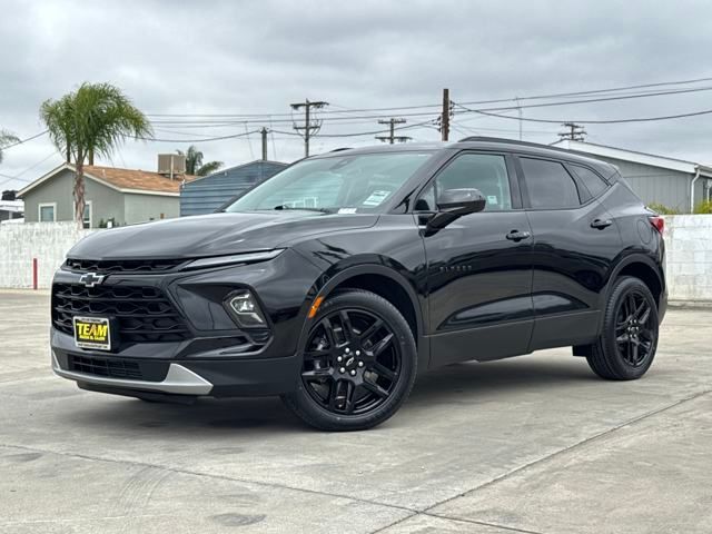 2023 Chevrolet Blazer 2LT photo 2