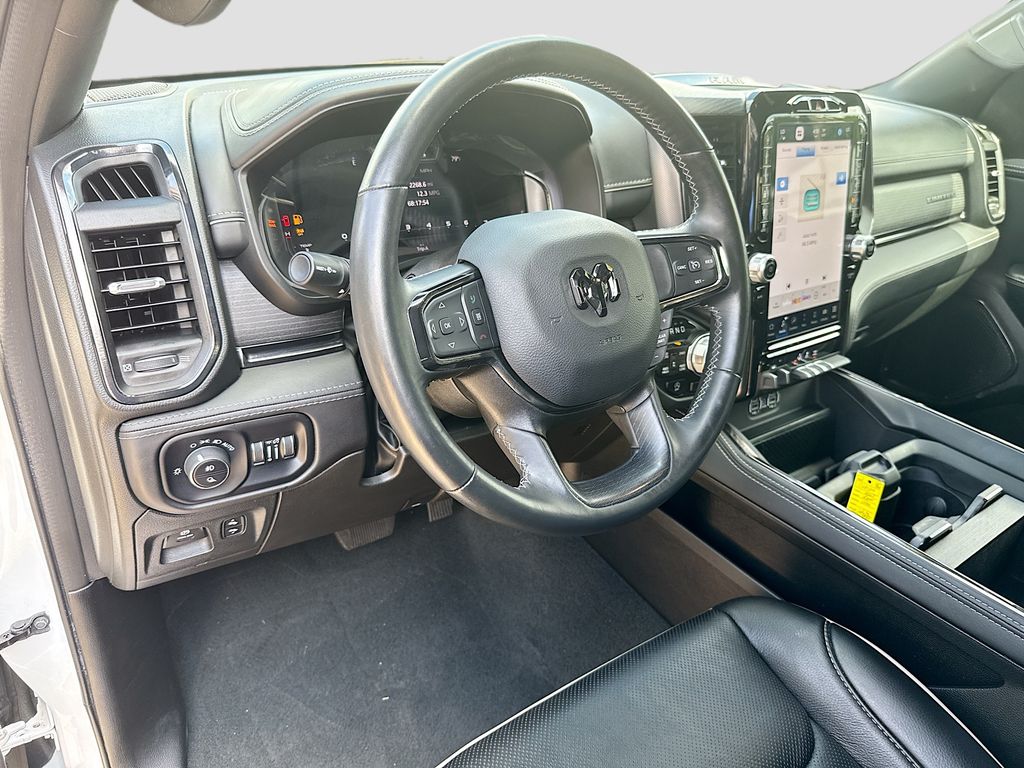 2023 Ram 1500 Limited photo 9