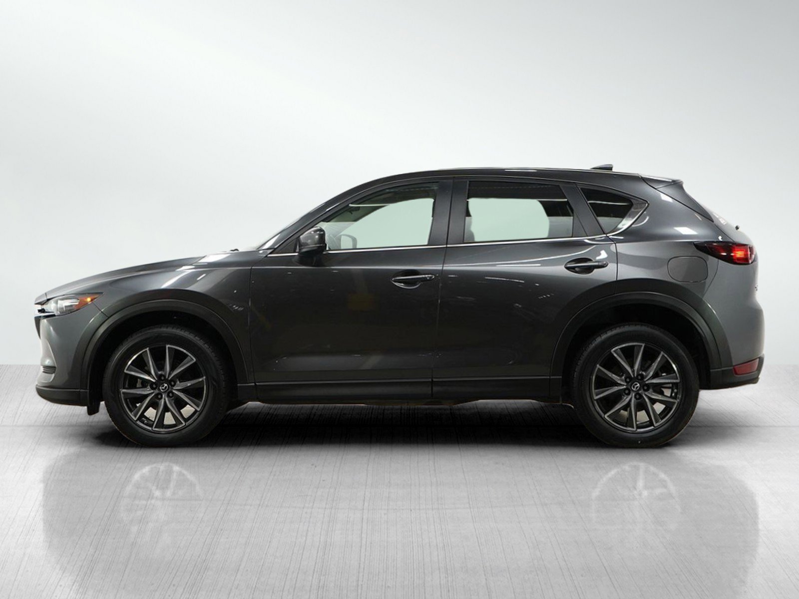 Used 2018 Mazda CX-5 Touring with VIN JM3KFBCM3J0475829 for sale in Bloomington, Minnesota