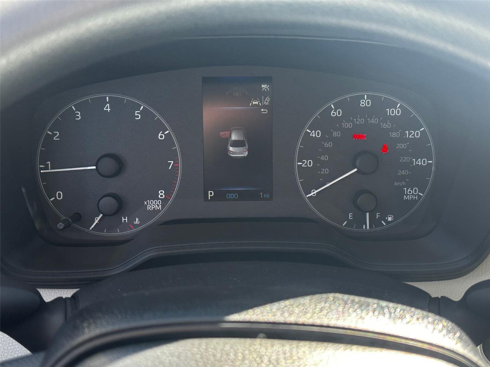 2025 Toyota Corolla LE photo 14