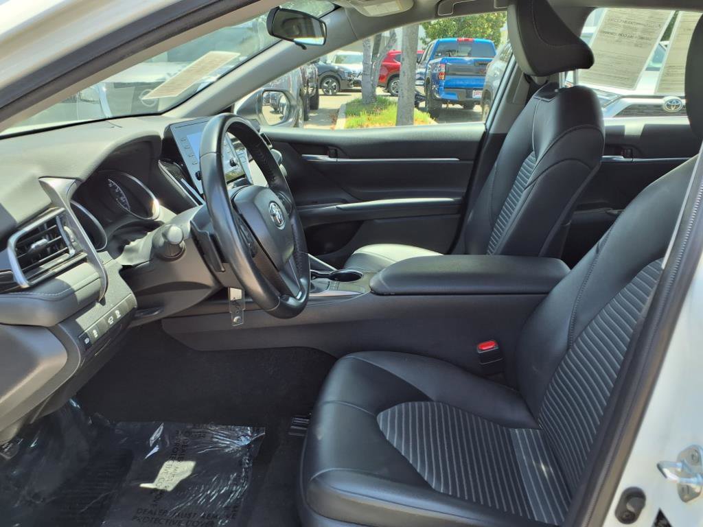 2023 Toyota Camry SE photo 18