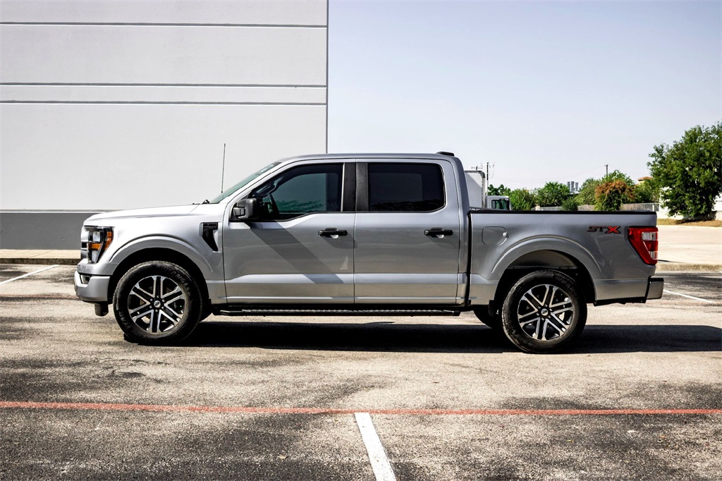 2023 Ford F-150 XL photo 8