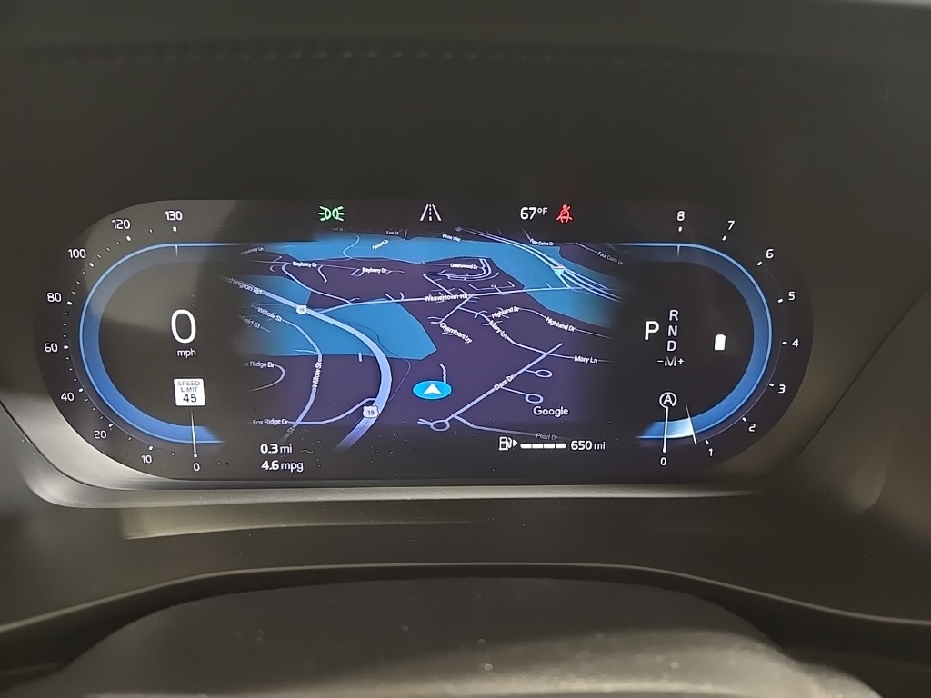2025 Volvo XC40 Plus photo 12