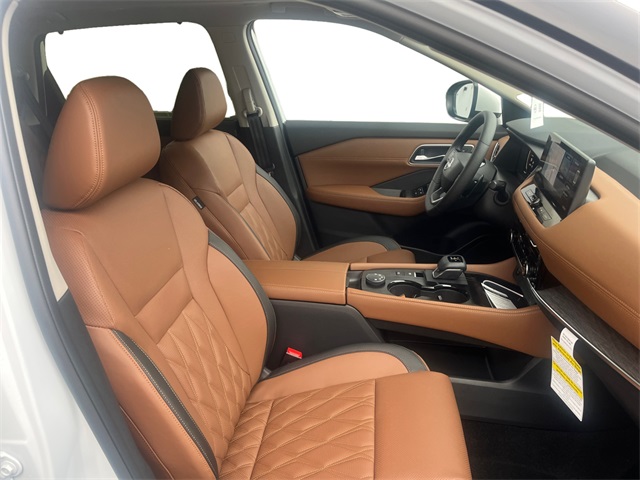 2026 Nissan Rogue Platinum photo 12