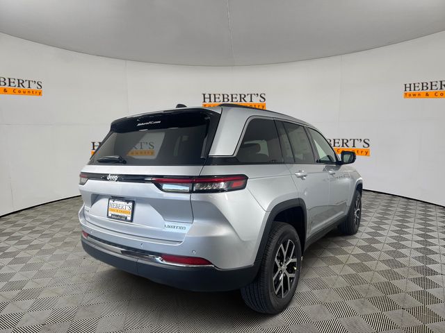 2025 Jeep Grand Cherokee Limited photo 7