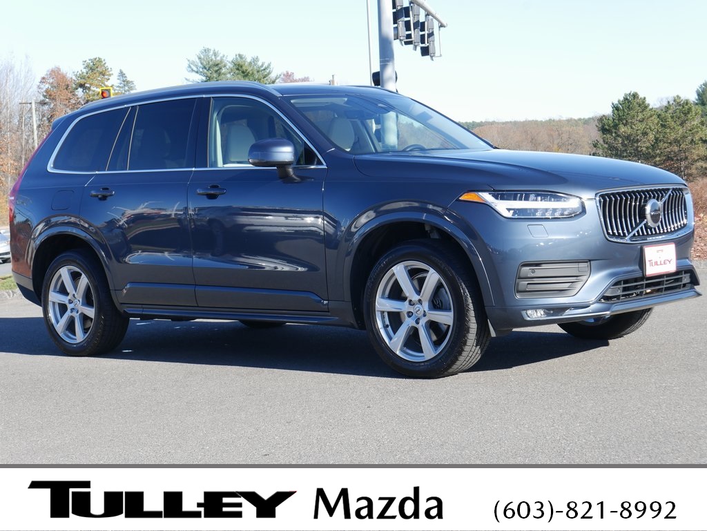 2023 Volvo XC90 Core's photo