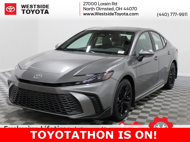 2026 Toyota Camry SE's photo