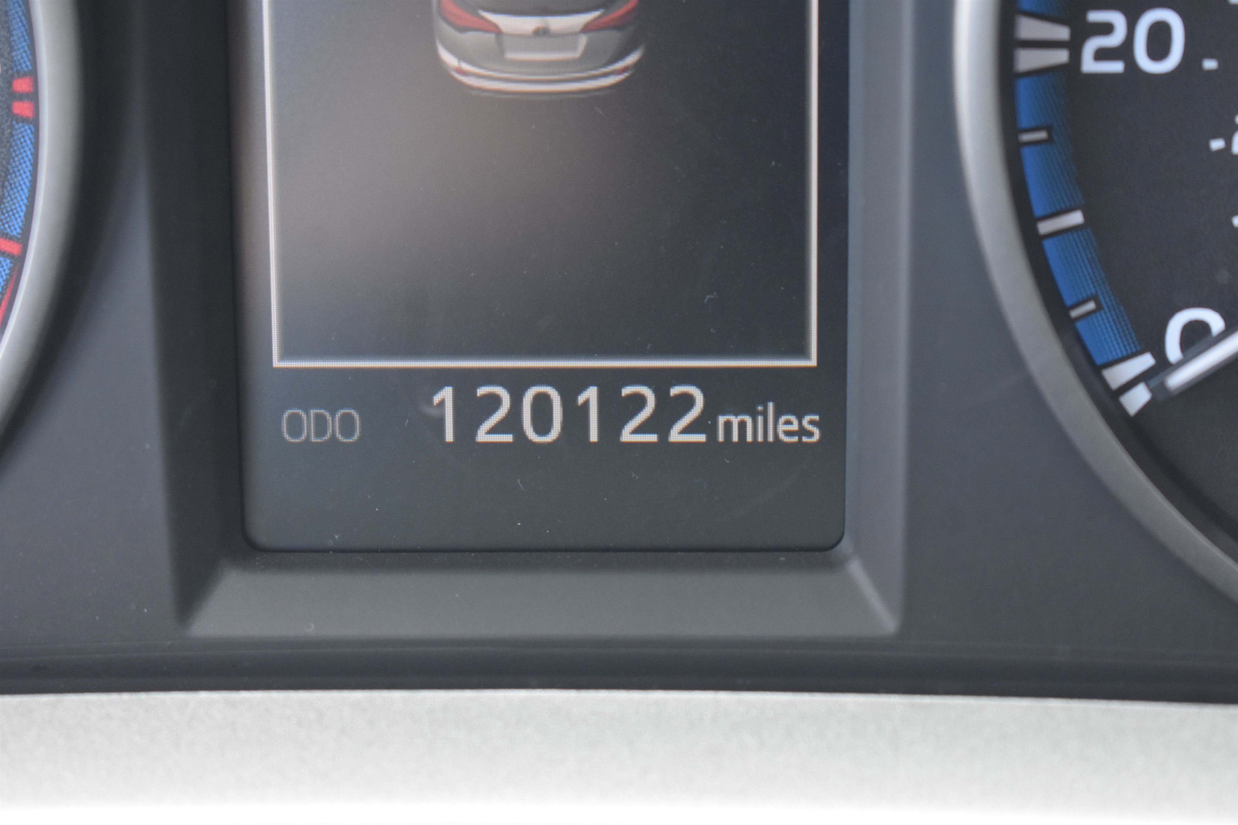 2017 Toyota RAV4 XLE photo 11