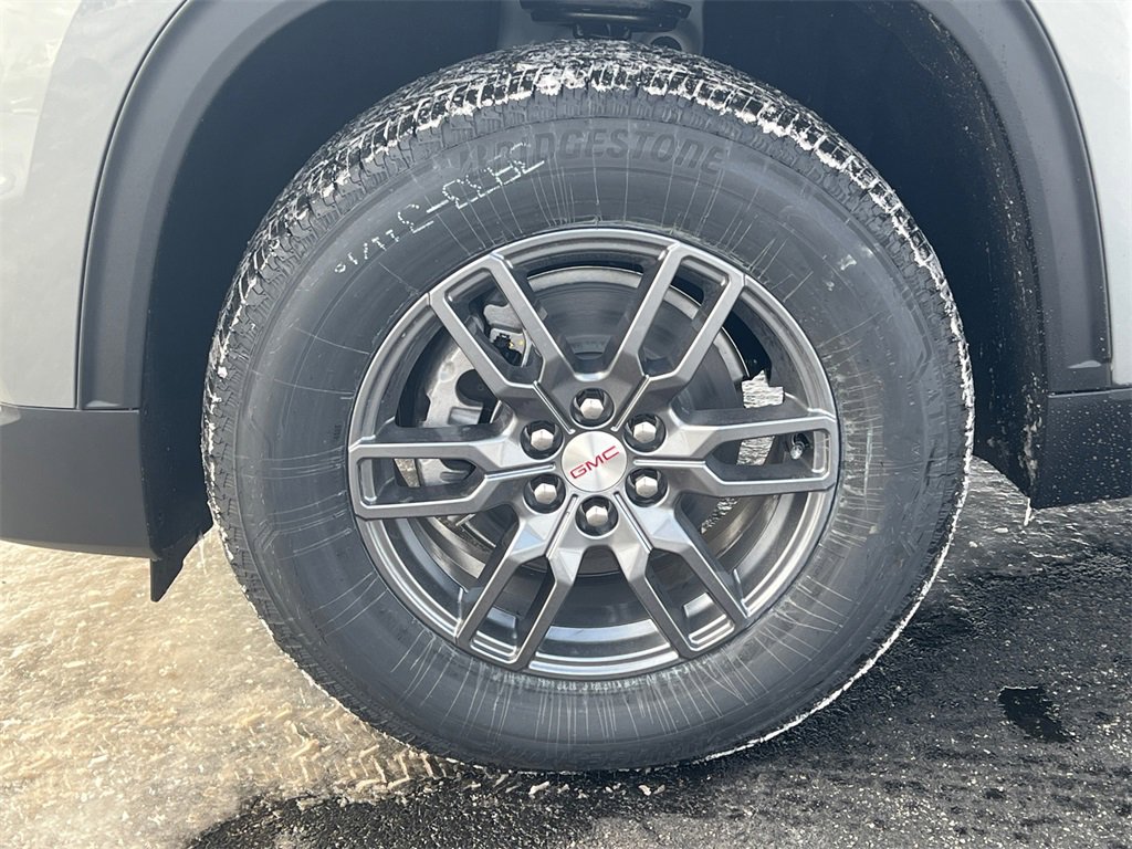 2026 GMC ACADIA - Image 10